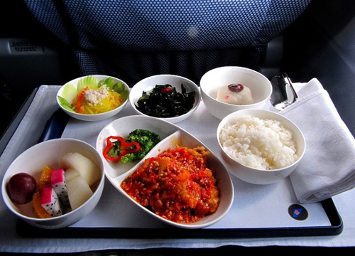 如果飞机餐食标示为无,是不是连饮料也没有?