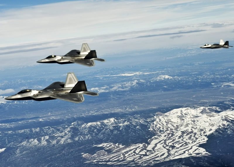 参加红旗军演的美国空军F-22A猛禽机队