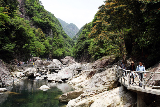 浙东第一大峡谷:天河景区大松溪峡谷