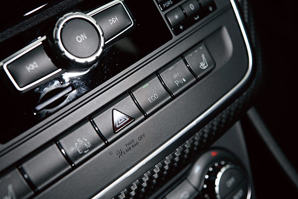 昔日小车变英雄 试驾奔驰新A系