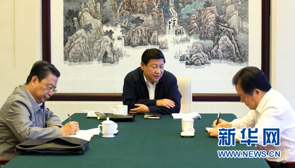 习近平:坚持用好批评和自我批评的武器 提高领