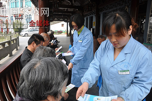 宁海聊天长廊:小长廊里聊民生