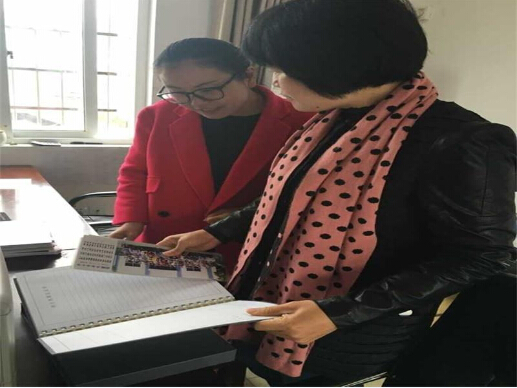 县档案局、教育局档案室来校检查档案工作